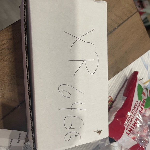 New iPhone XR 64 gigs unlocked  black - Picture 2 of 13